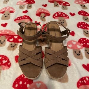 Time and Tru Brown Espadrille Sandals